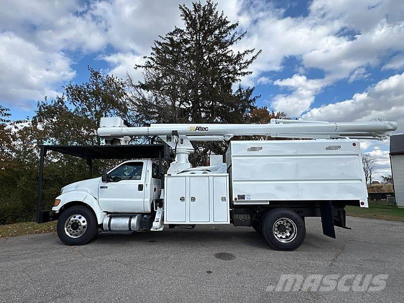 Ford F-750 Lastbilmonterede lifte
