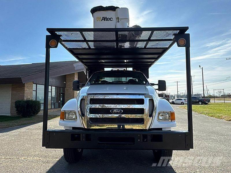 Ford F-750 Lastbilmonterede lifte