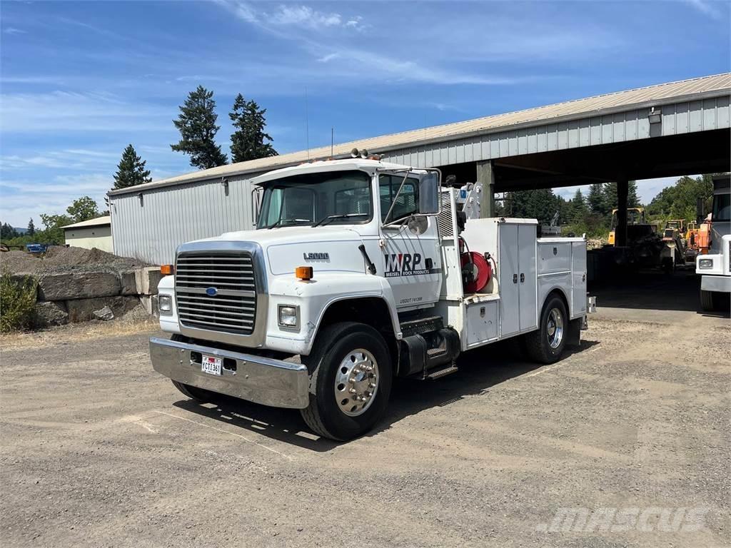 Ford L8000 Forsvar/Miljø