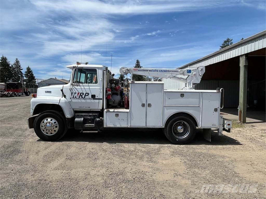 Ford L8000 Forsvar/Miljø