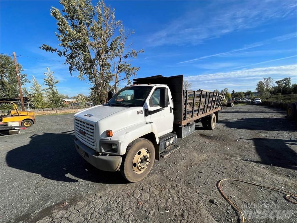 GMC C6500 Lastbil med lad/Flatbed