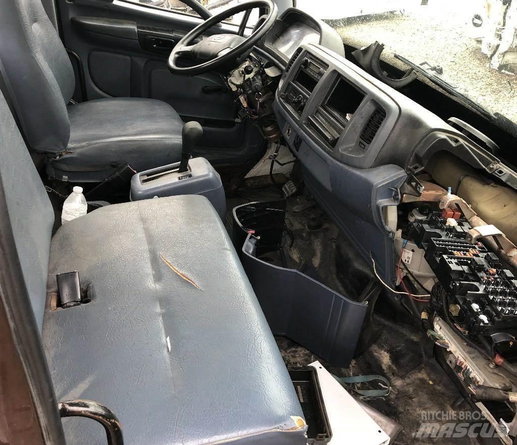 Hino 238 Transport – Andet