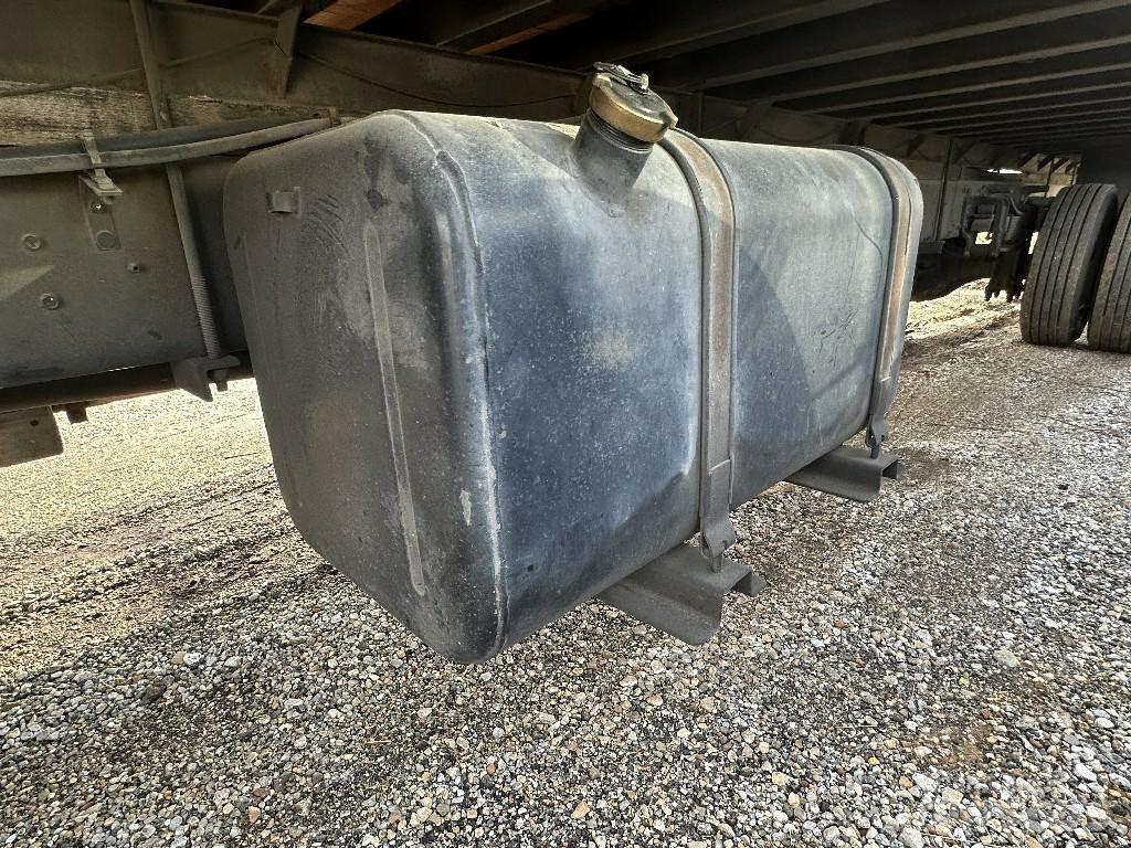 Hino 238 Tankbiler