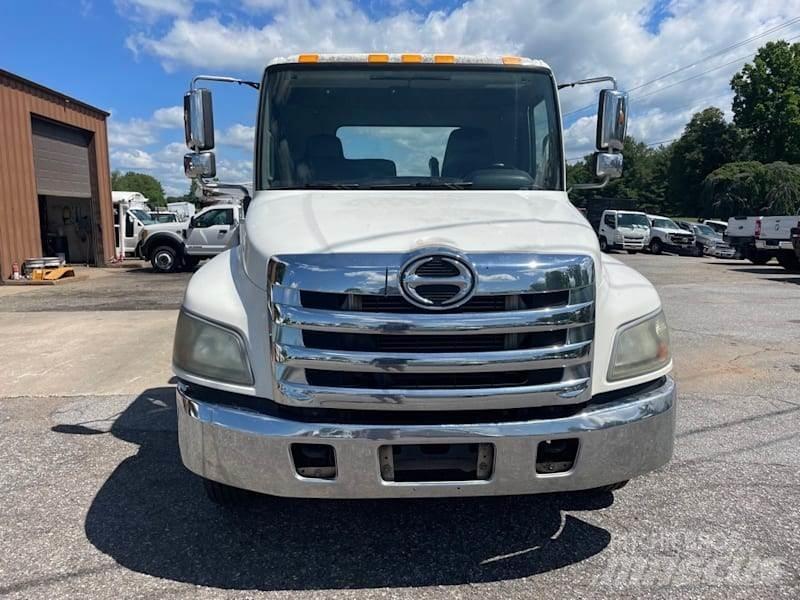 Hino 258 Autotransportere / Knæklad