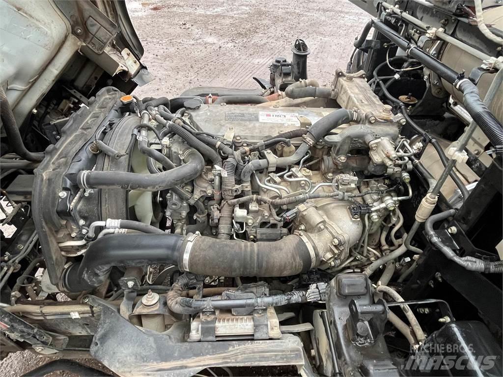 Isuzu NPR Fejemaskiner