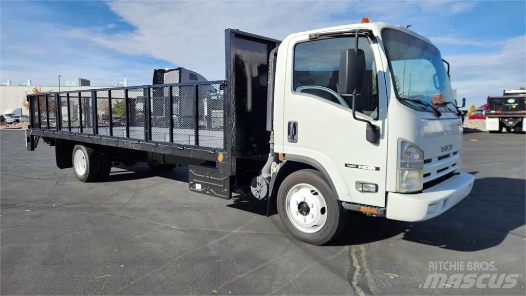 Isuzu NRR Lastbiler til dyretransport