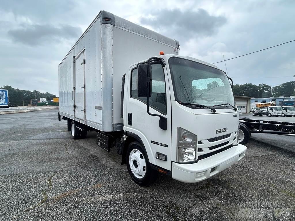 Isuzu NRR Trækkere
