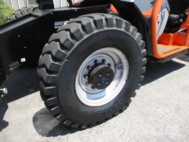 JLG 1055 Teleskoplæssere