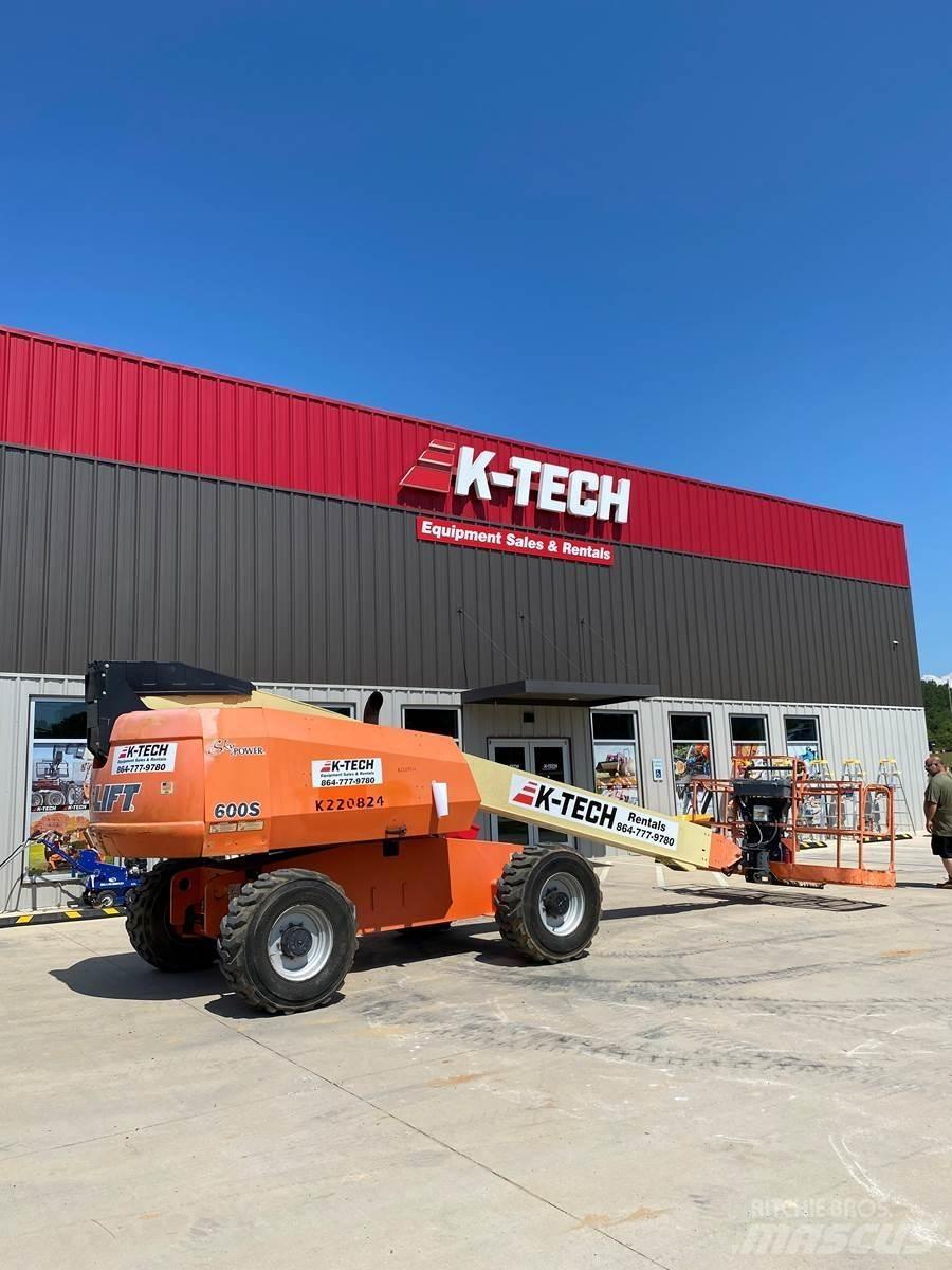 JLG 600S Teleskoplifte