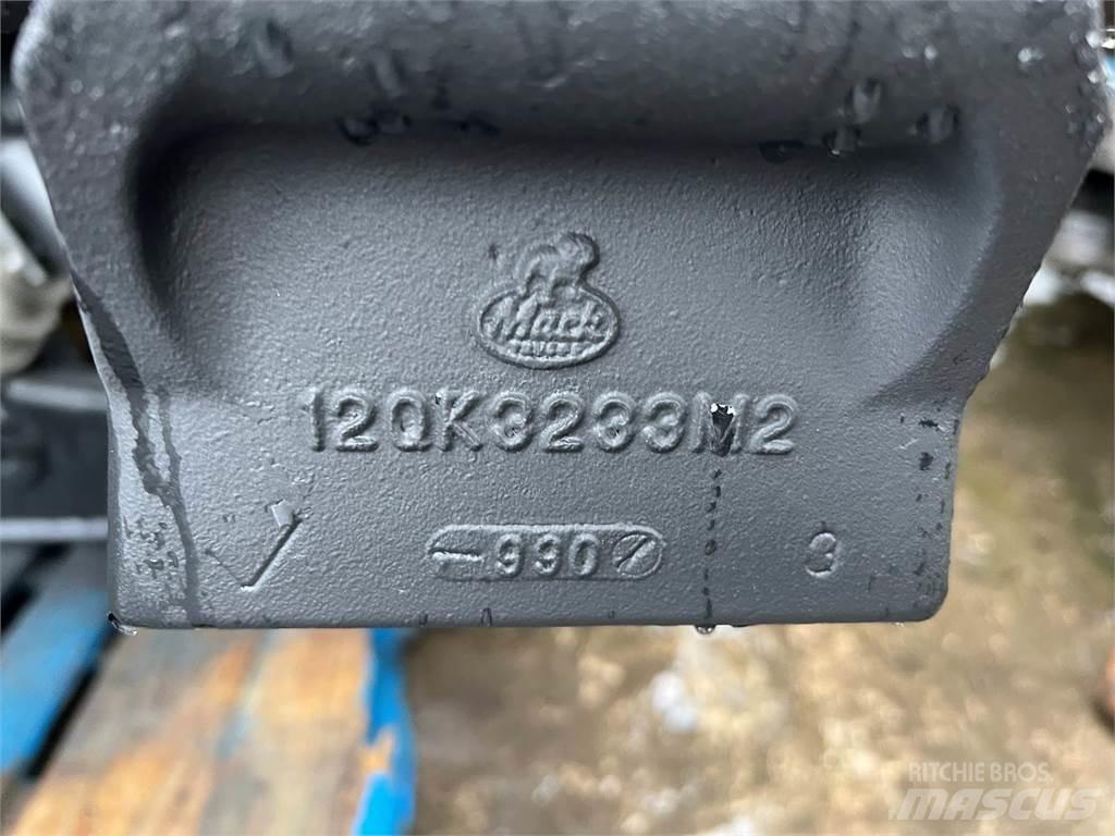 Mack  Chassis og suspension