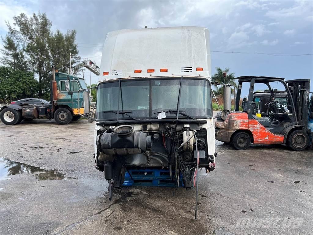 Mack CH613 Transport – Andet