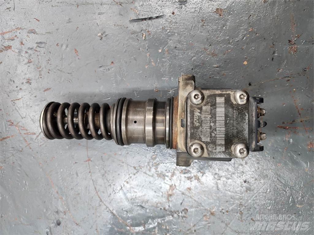 Mack MP8 Transport – Andet