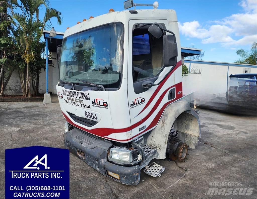 Mack MV322 Transport – Andet