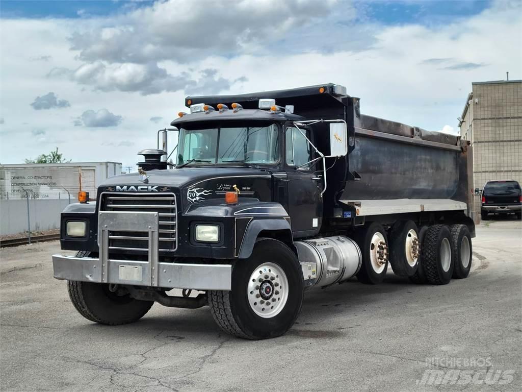 Mack RD690 Lastbiler med tip