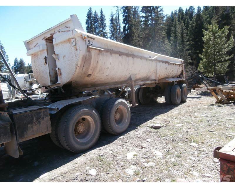  Reliance Semi-trailer med tip