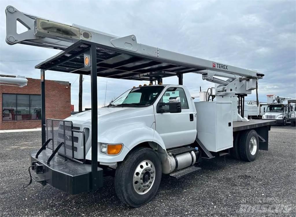 Terex XT60 Lastbilmonterede lifte
