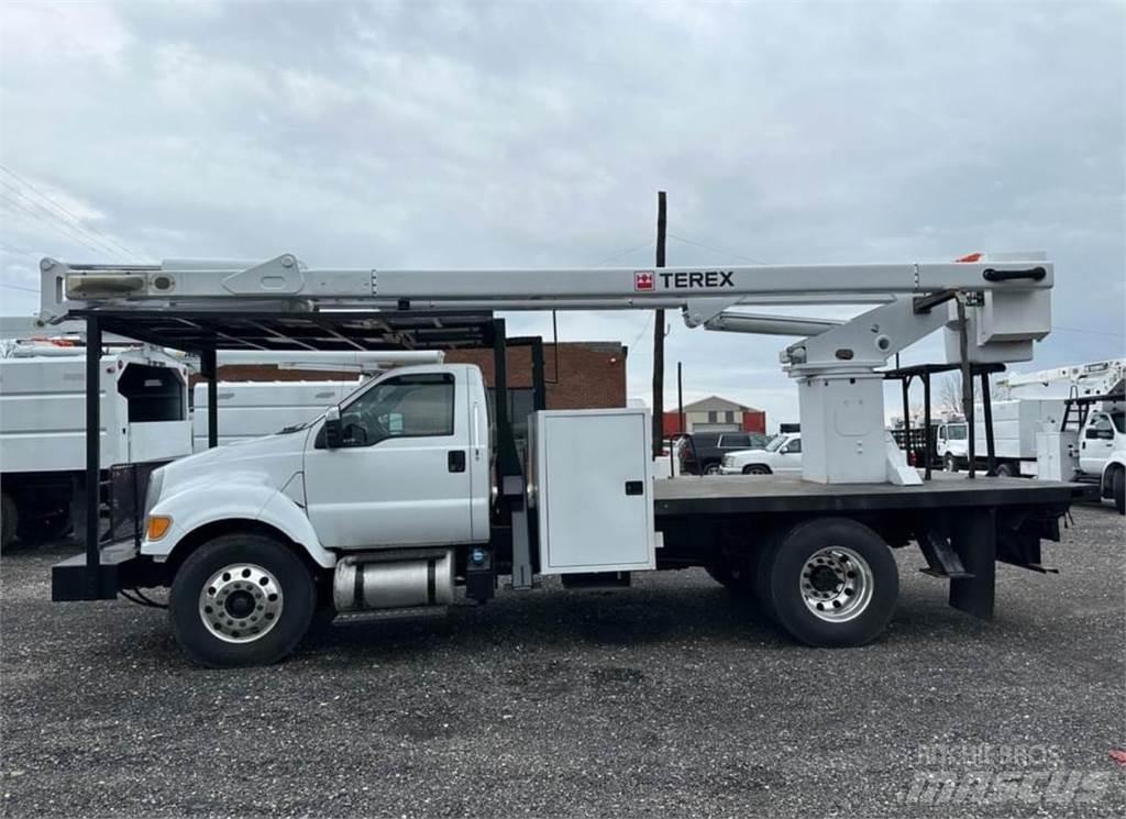 Terex XT60 Lastbilmonterede lifte