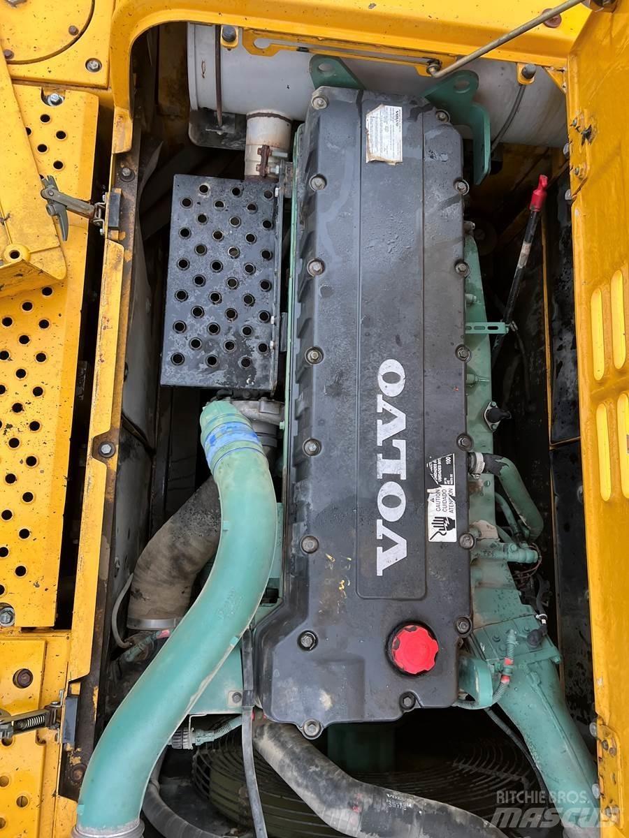 Volvo 460 Gravemaskiner på larvebånd
