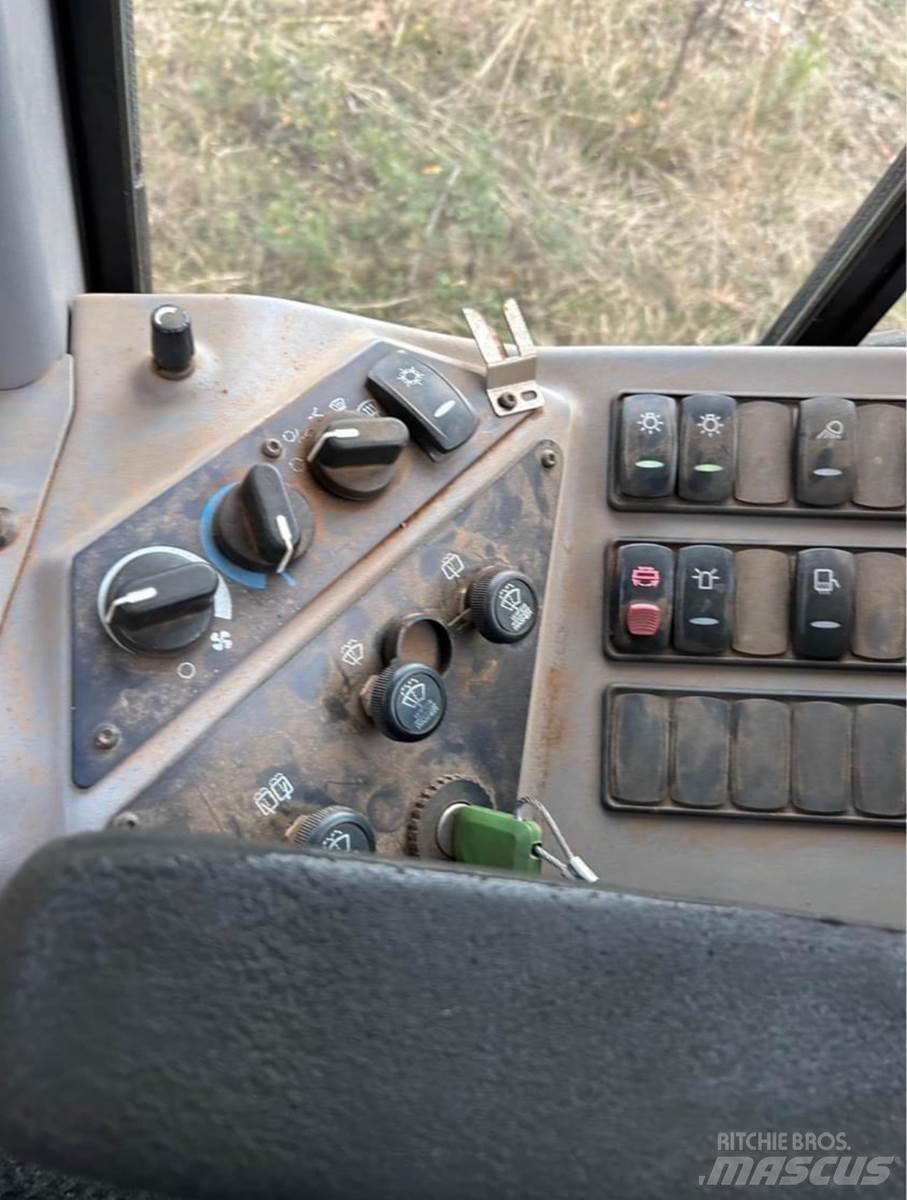 Volvo G946 Vejhøvle / Gradere