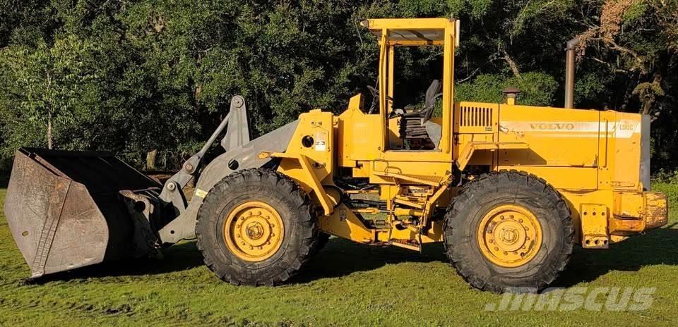 Volvo L90C Læssemaskiner på hjul
