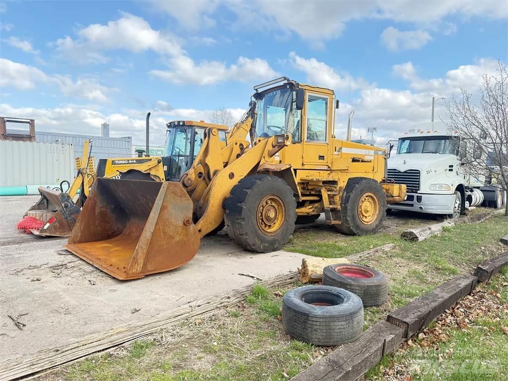 Volvo L90D Læssemaskiner på hjul