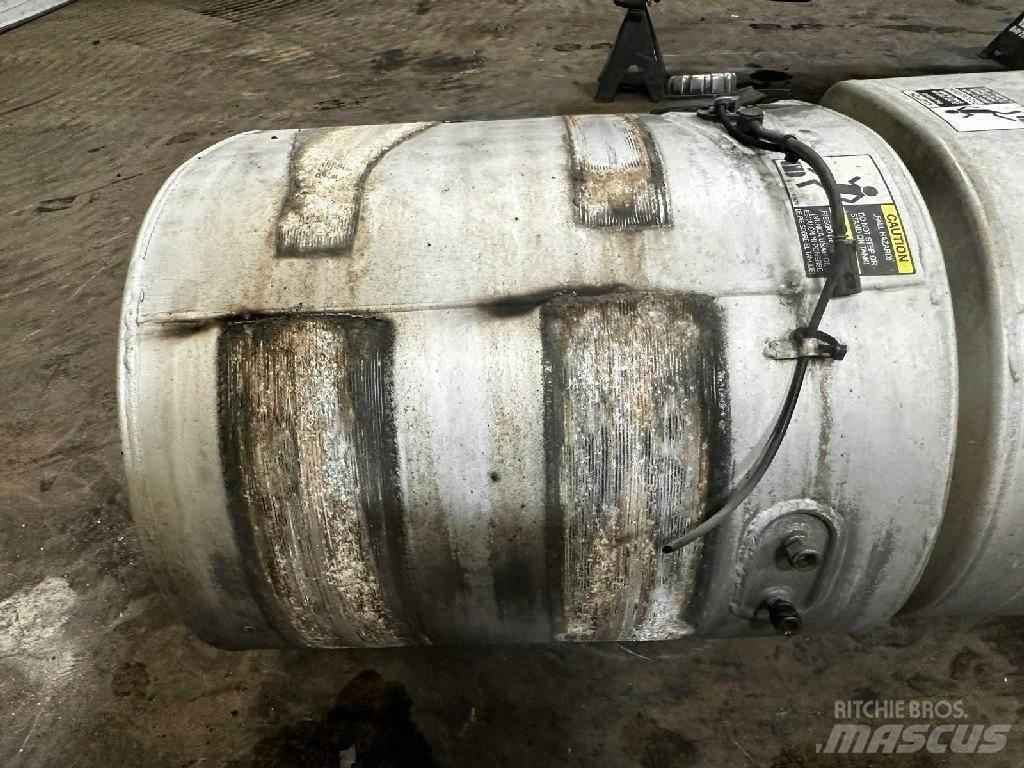 Volvo VNL Tankbiler