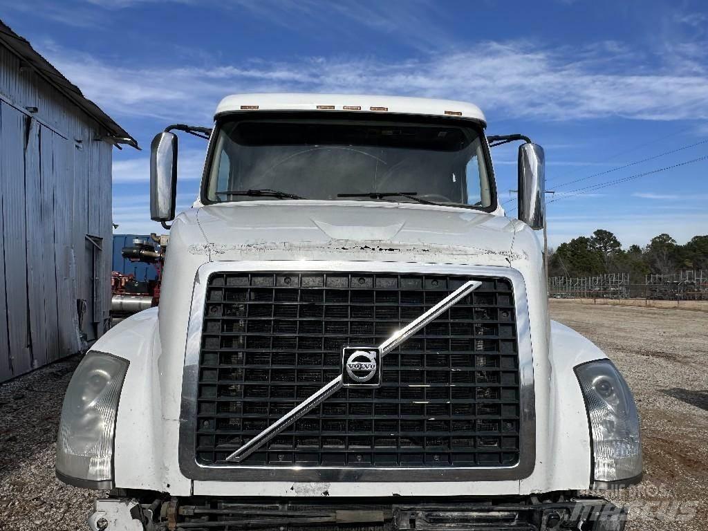 Volvo VNL Transport – Andet