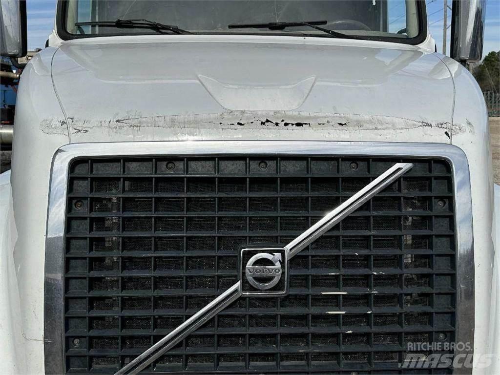 Volvo VNL Transport – Andet