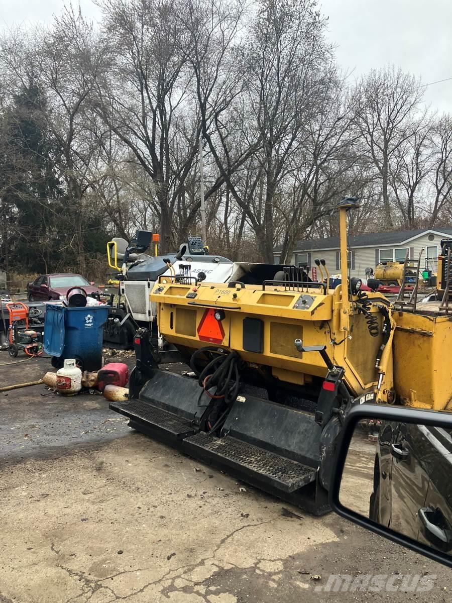 Weiler P65 Asfaltudlæggere