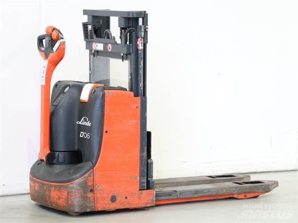 Linde D06/1160 Gaffelstabler med gående fører