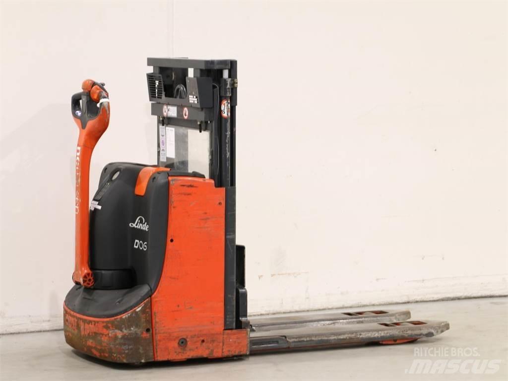Linde D06/1160 Gaffelstabler med gående fører