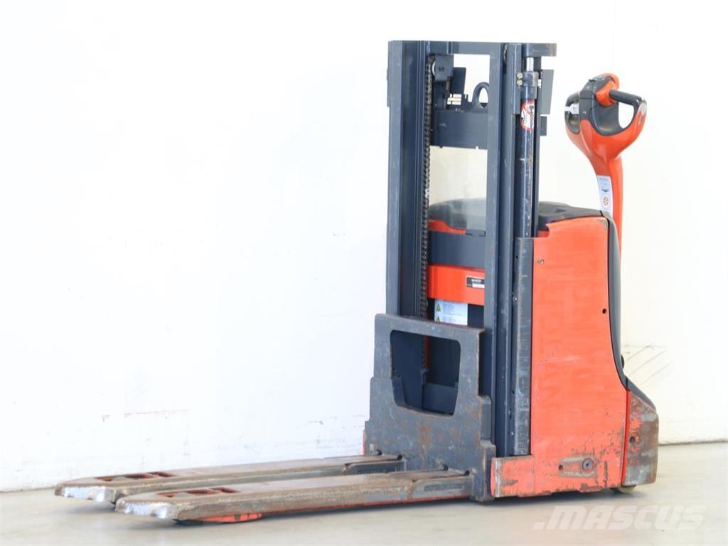 Linde D06/1160 Gaffelstabler med gående fører