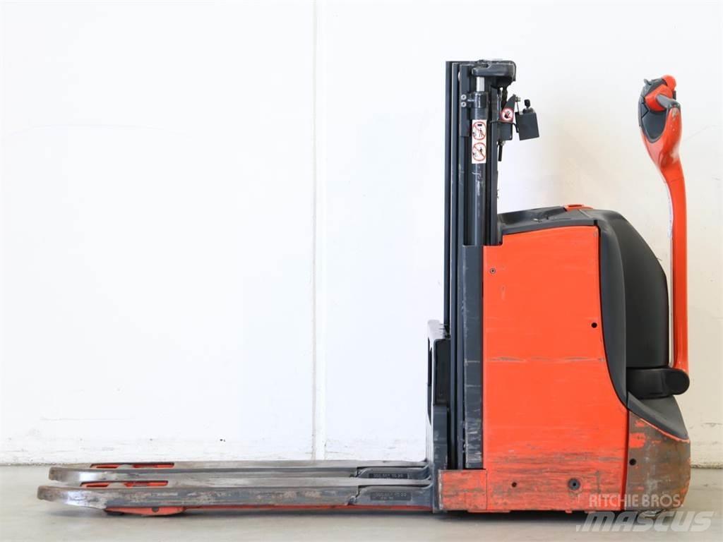 Linde D08/1160 Gaffelstabler med gående fører