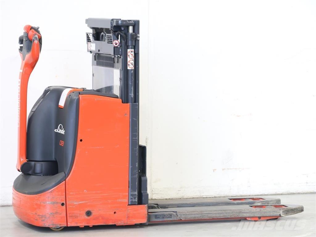 Linde D08/1160 Gaffelstabler med gående fører