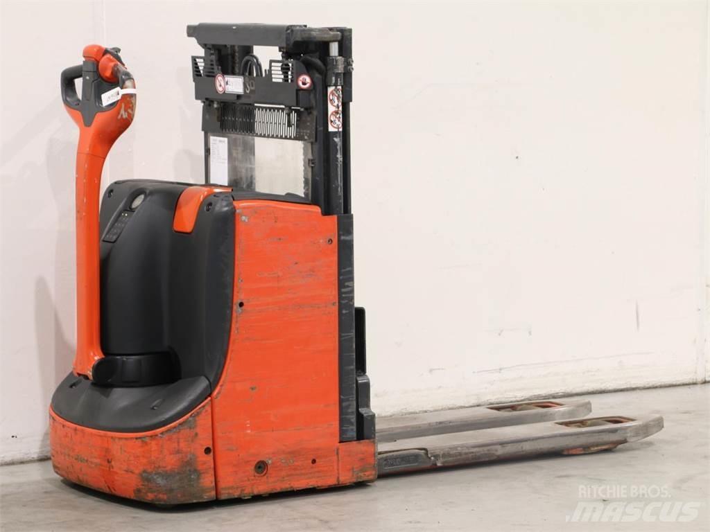 Linde D08/1160 Gaffelstabler med gående fører