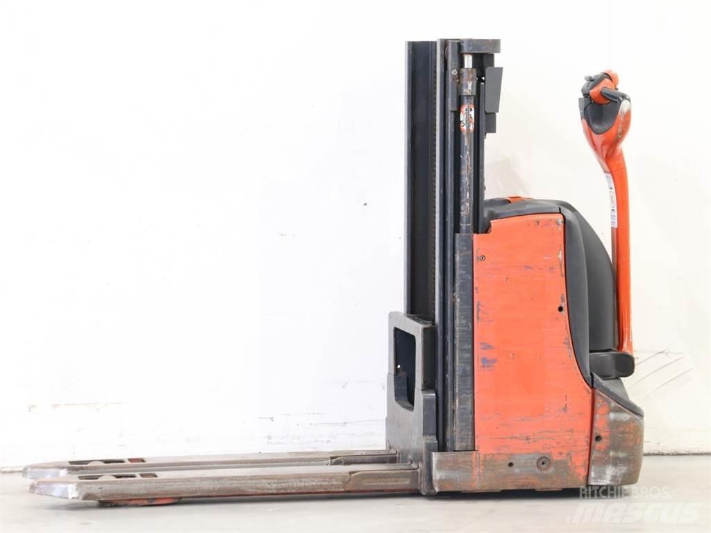 Linde D08/1160-00 Gaffelstabler med gående fører