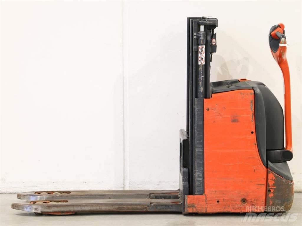 Linde D08/1160-00 Gaffelstabler med gående fører