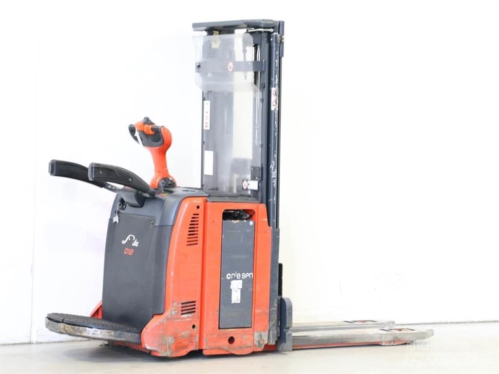 Linde D12AP/133 Gaffelstabler med gående fører