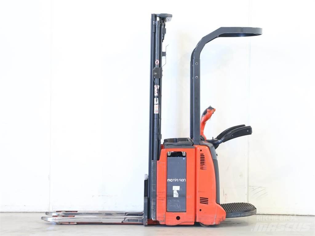 Linde D12AP/133-01 Gaffelstabler med gående fører