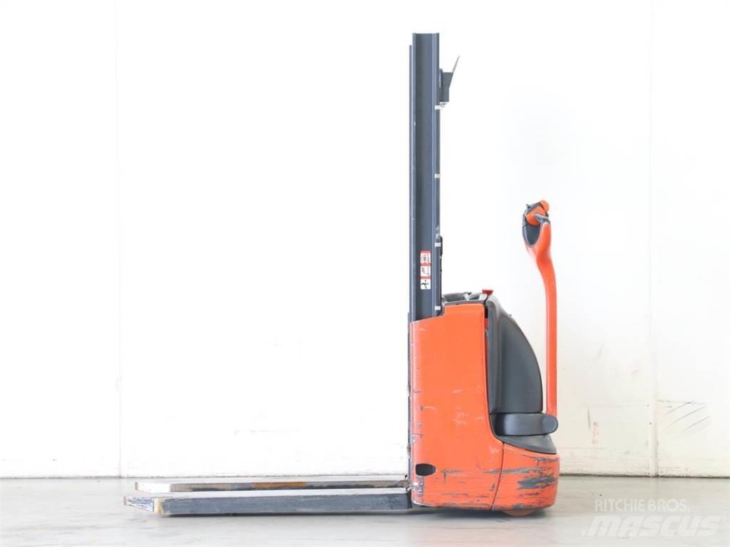 Linde L10/1172-01 Gaffelstabler med gående fører