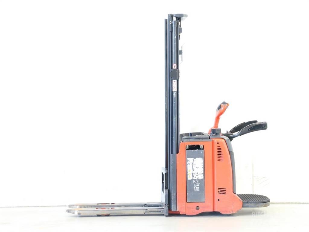 Linde L12AP/133-00 Gaffelstabler med gående fører