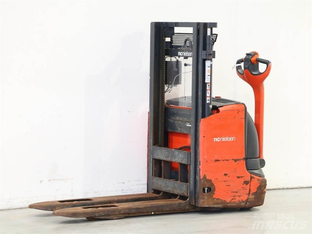 Linde L12I/1172 Gaffelstabler med gående fører