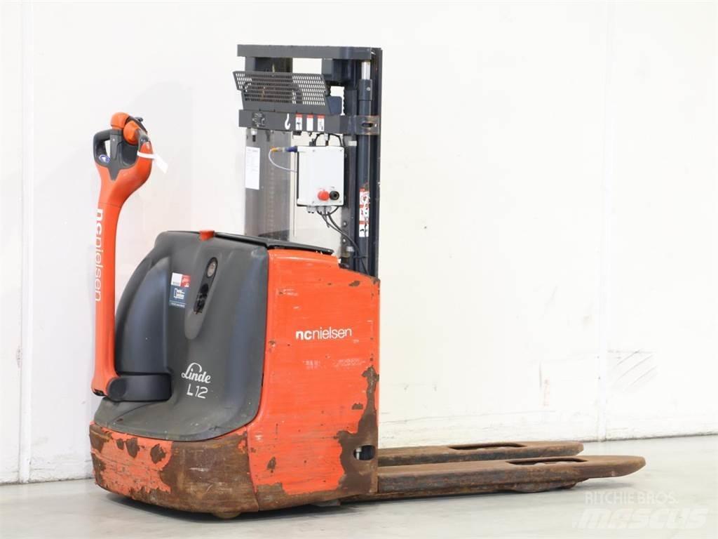 Linde L12I/1172 Gaffelstabler med gående fører