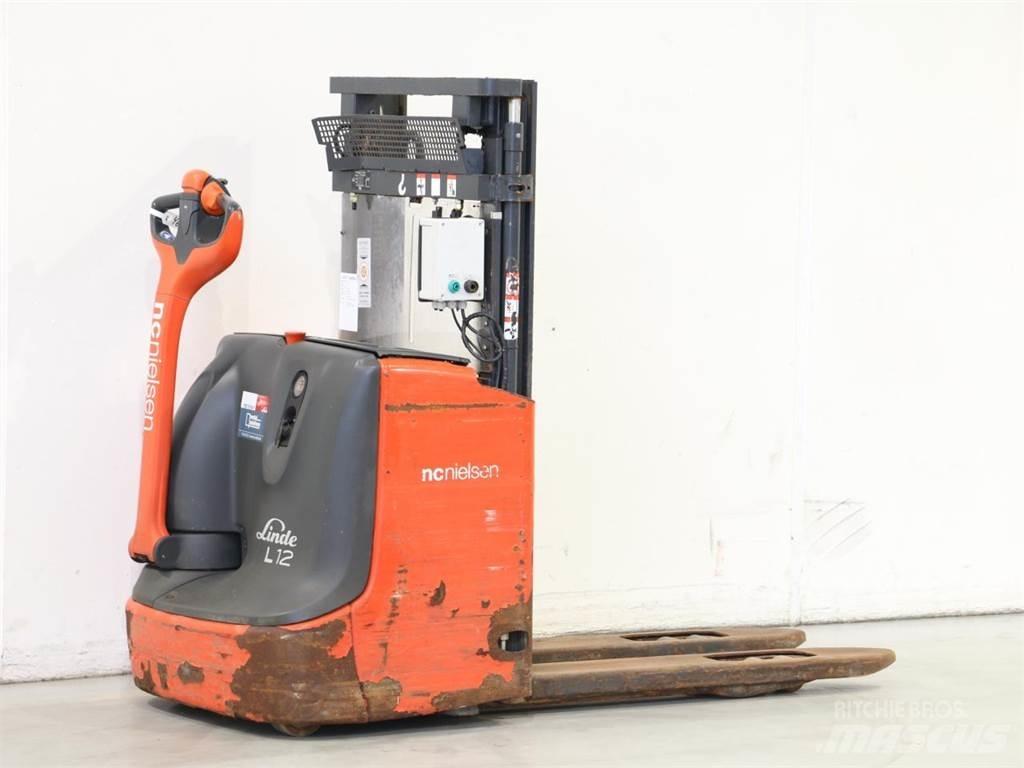 Linde L12I/1172 Gaffelstabler med gående fører