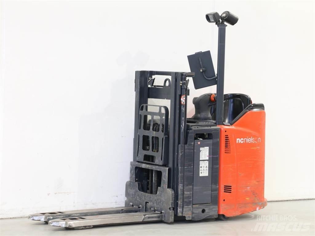 Linde L12LSP/133 Gaffelstabler med gående fører