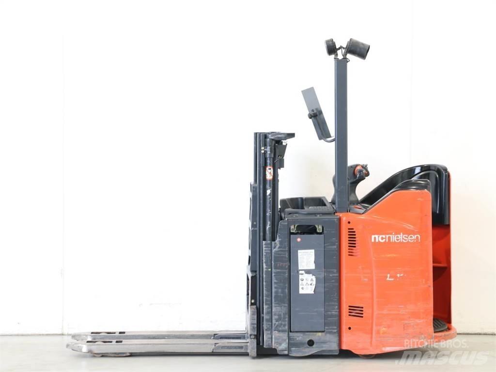 Linde L12LSP/133 Gaffelstabler med gående fører