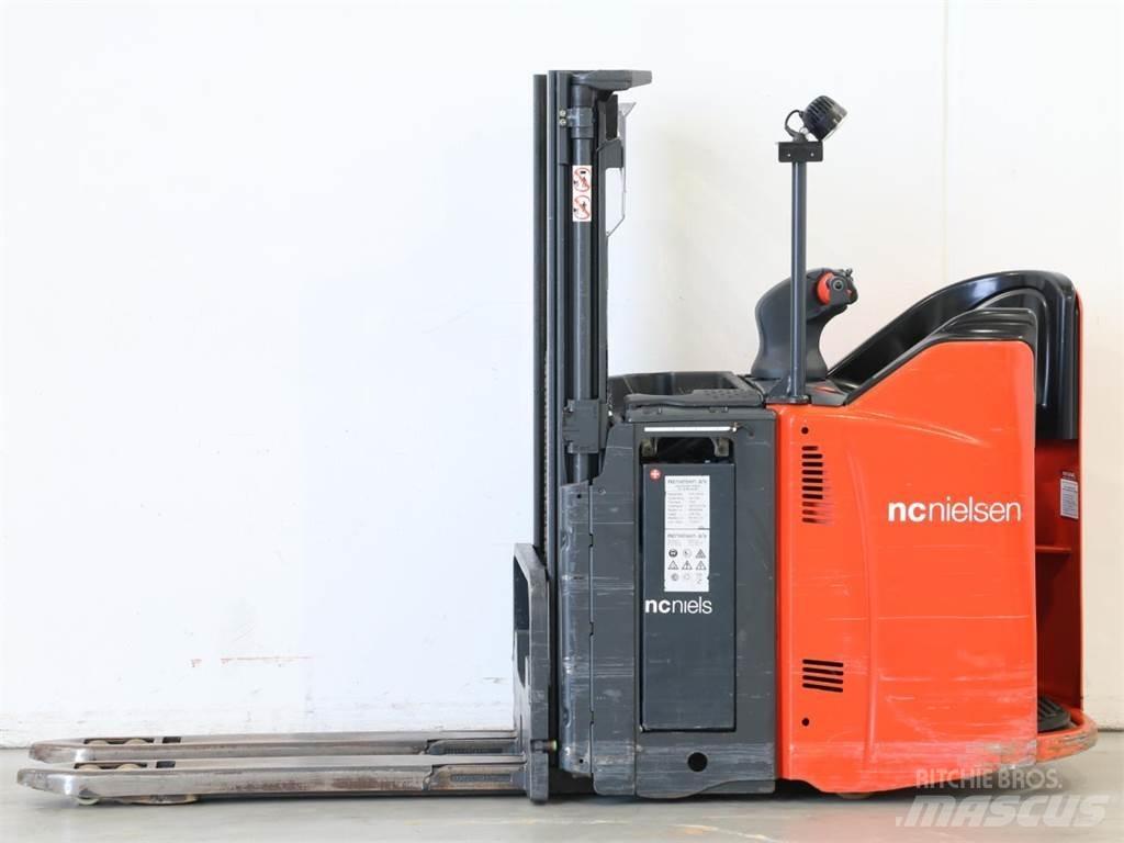 Linde L12LSP/133 Gaffelstabler med gående fører