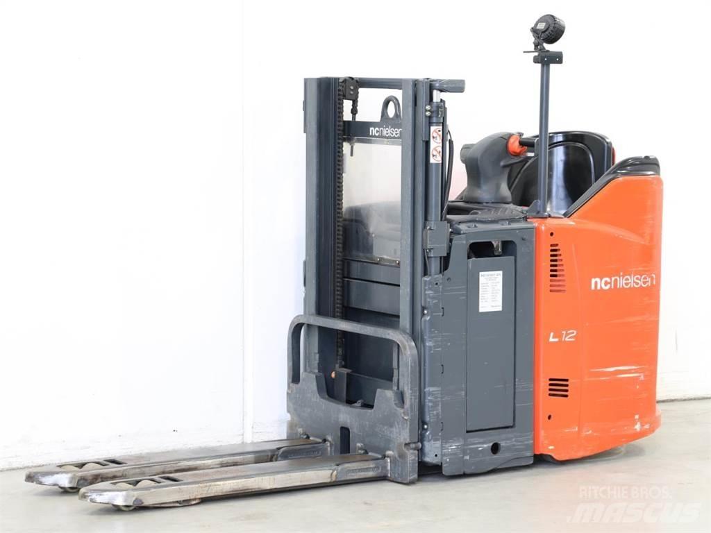 Linde L12LSP/133 Gaffelstabler med gående fører