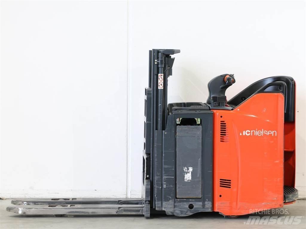 Linde L12SP/133-00 Gaffelstabler med gående fører