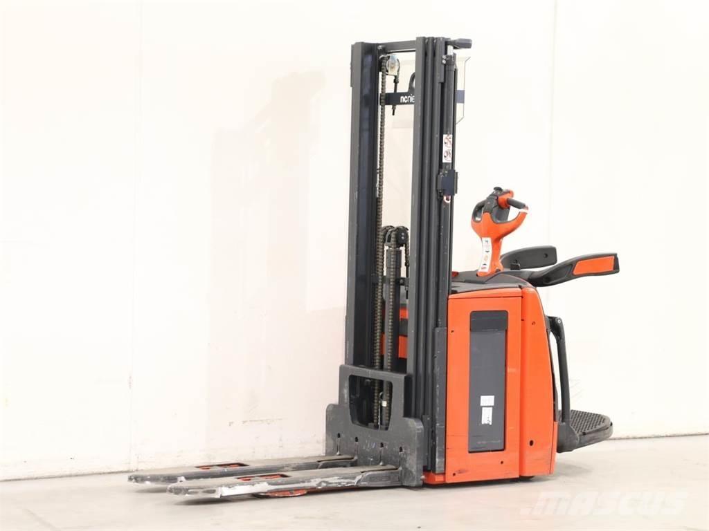 Linde L14AP/1173 Gaffelstabler med gående fører